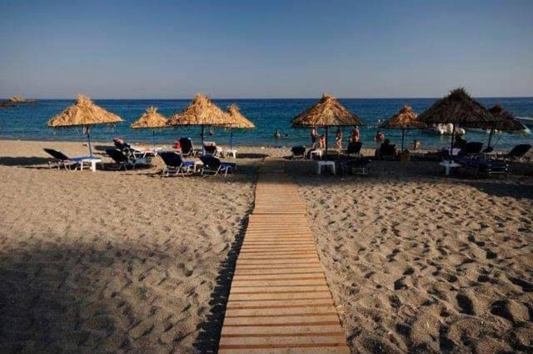 Achlia Beach Apartments 3 Иерапетра Экстерьер фото